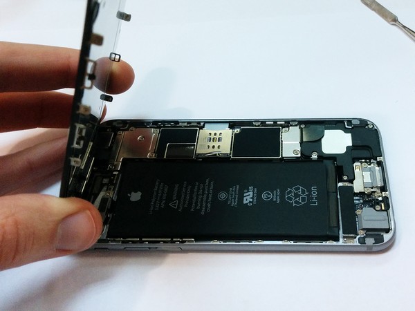 Замена дисплейного модуля в iPhone 6