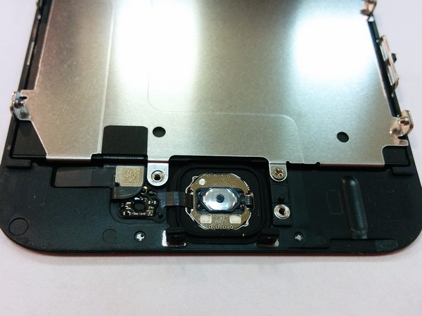 Замена дисплейного модуля в iPhone 6