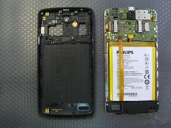 Разбор Philips Xenium W8510 и замена дисплейного модуля