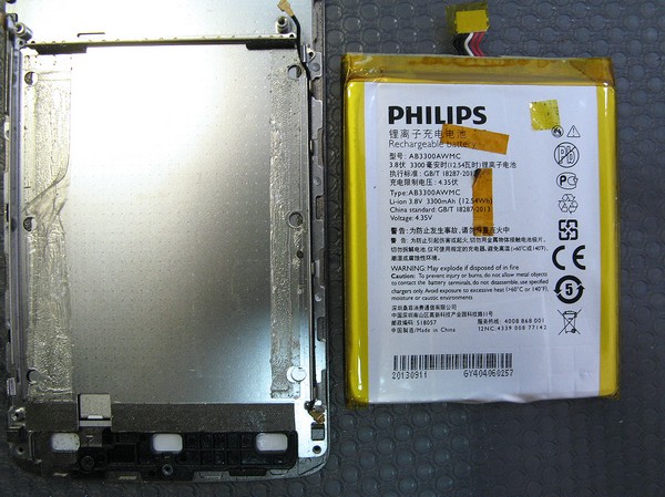 Разбор Philips Xenium W8510 и замена дисплейного модуля