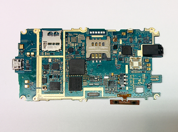 Замена flash-памяти в Samsung GT-S5380D Wave Y La Fleur
