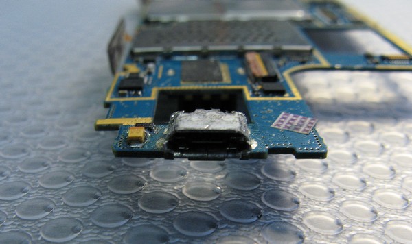 Разбор Samsung Wave GT-S8500