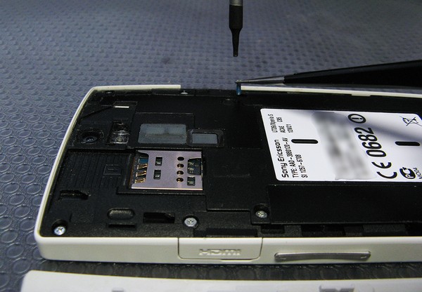 Замена динамика в Sony XPERIA S LT26i