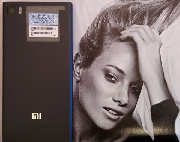 Задняя сторона Xiaomi Mi3